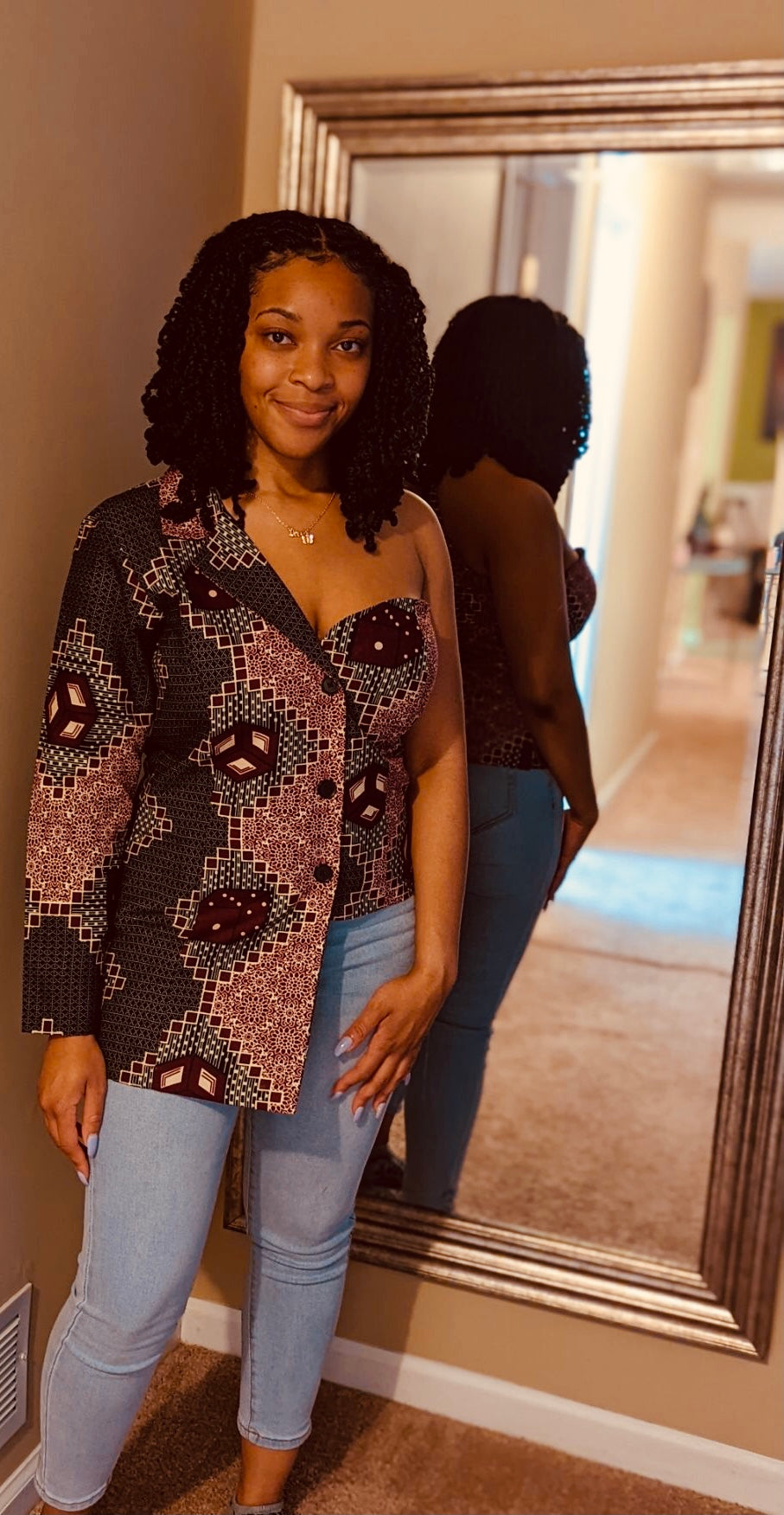 Cold shoulder Bukola
